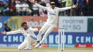 India vs. England: Experts Call for Kuldeep Yadav's Inclusion in Second Test at Edgbaston