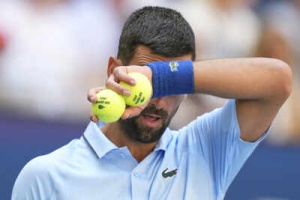 Djokovic Advances at US Open 2025 Despite Showing Signs of Vulnerability