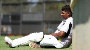 Sarfaraz Khan Injury Sidelines Batter for Three Weeks, Duleep Trophy Impacted