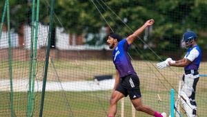 Ấn Độ tung Arshdeep Singh vào sân ở Asia Cup gặp Oman sau thời gian dài bỏ quên
