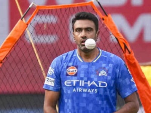 R. Ashwin Eyes Packed Overseas Schedule with ILT20 and Big Bash League Stints