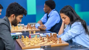 Tiêu đề:
FIDE Grand Swiss 2025: Giri and Vaishali Triumph, Gukesh Stumbles, and Young Stars Emerge