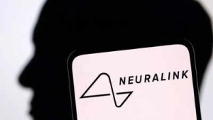 Neuralink's Brain Implant: Thoughts Transformed into Text for Paralysis and Stroke Patients in Landmark Trial