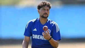 Shastri Hails Kuldeep Yadav's Peak Form Ahead of Asia Cup, Advocates Two-Spinner Strategy
