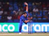 Naveen Ul Haq's Shoulder Injury Forces Withdrawal from Asia Cup
Hoặc
Asia Cup 2025: Naveen Ul Haq Out Due to Shoulder Injury; Ahmadzai Called Up