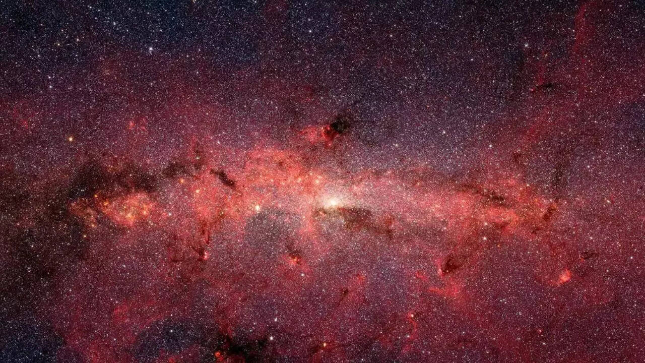 Revealing the Galactic Centre (Infrared)